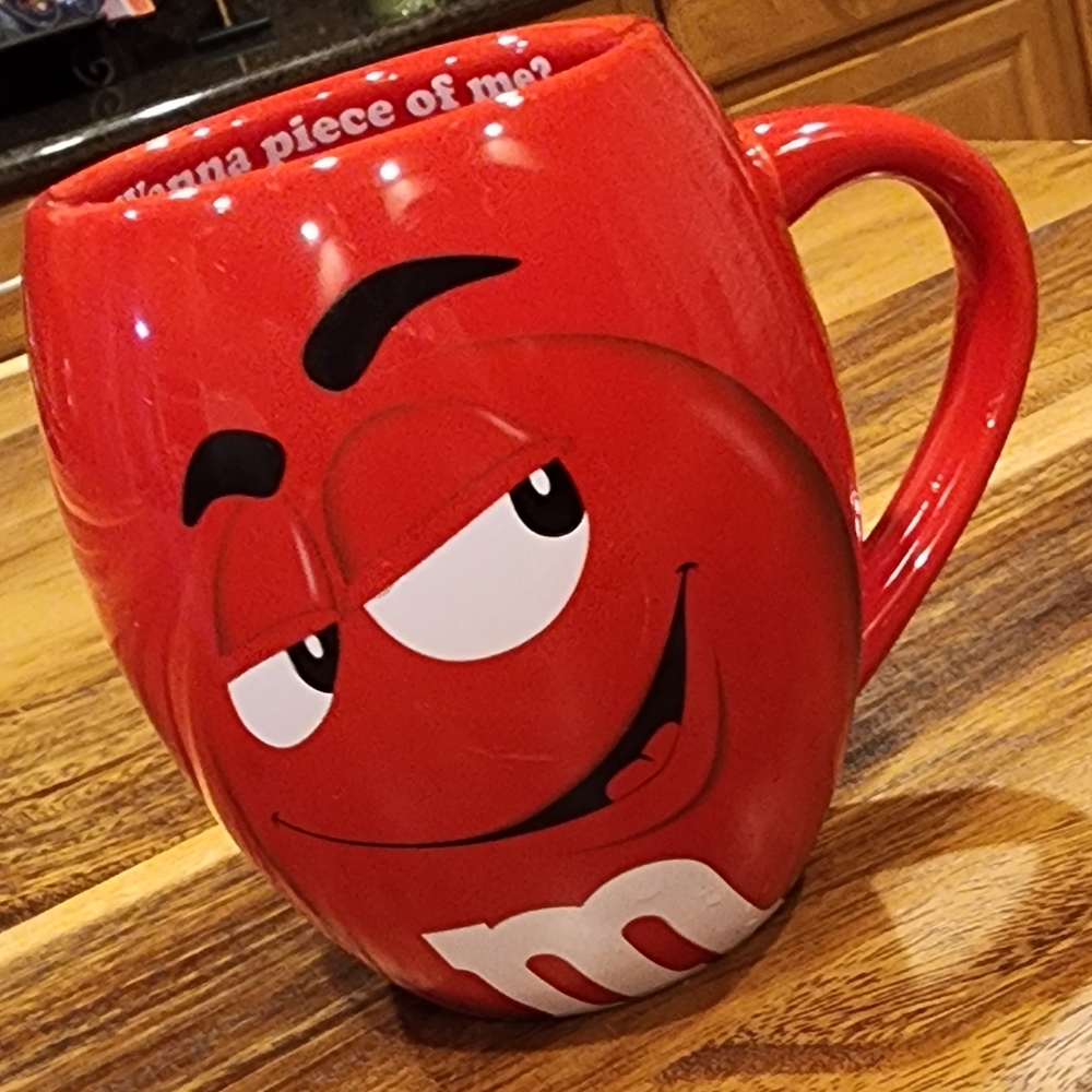 M&M'S 2016 RED MUG - Picture 10 of 10
